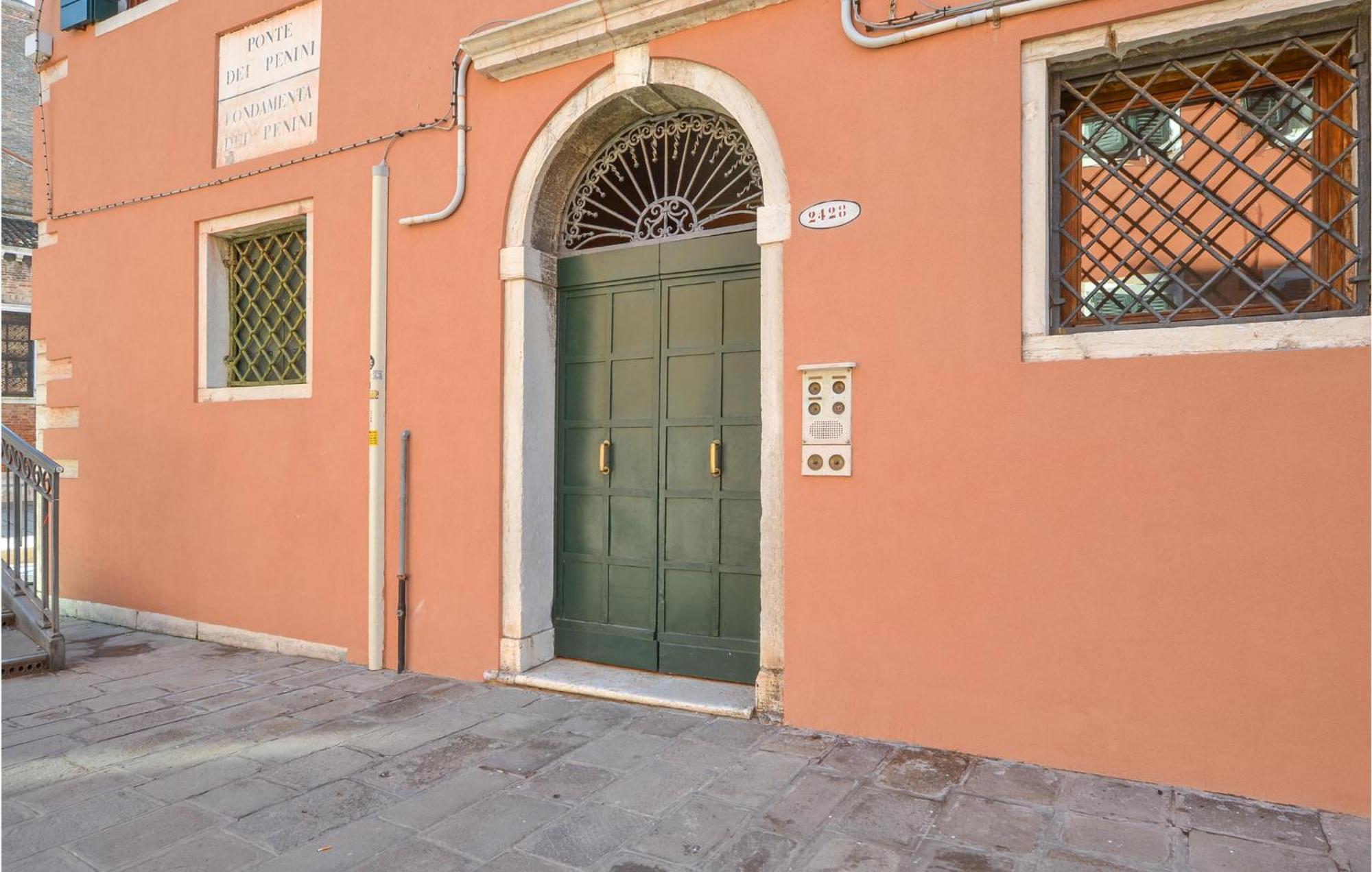 Stunning Apartment In Venezia With Kitchenette Luaran gambar